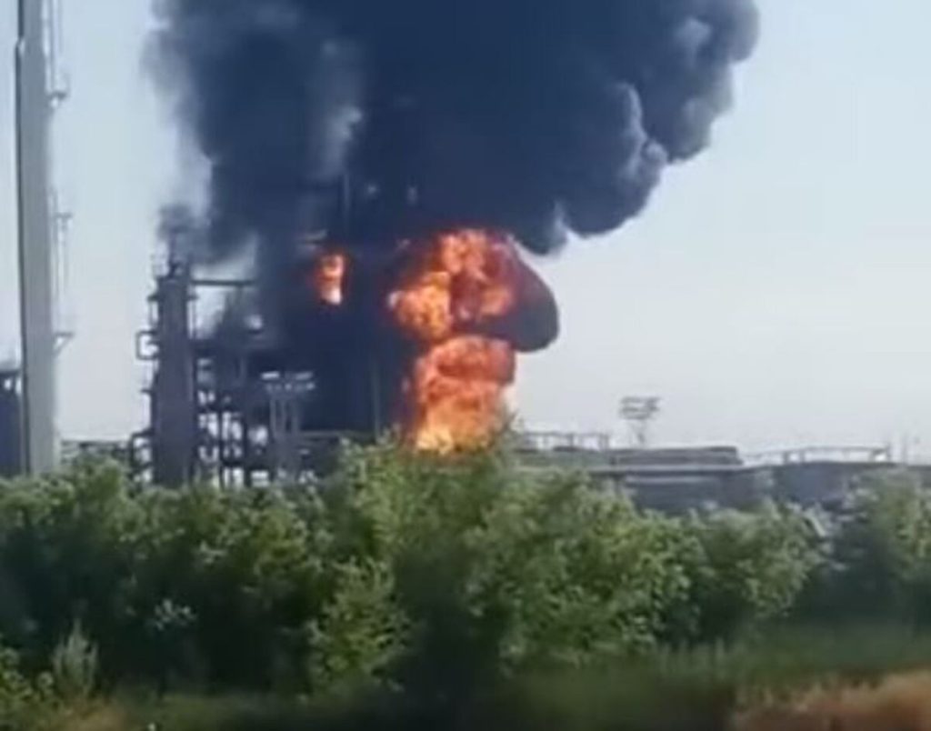 Ukraine-Russia War Latest: Ukraine Damages Russian Oil Pipeline Installations With Drones In Cross-Border Attack