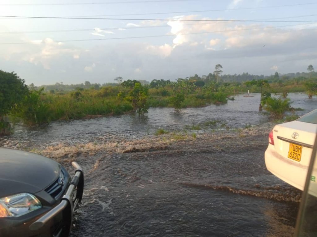 Army Deployed As Katonga River Floods Cut Off Kampala-Masaka Highway