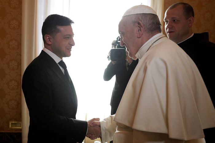 Ukraine-Russia War Latest: Ukraine President Zelenskiy Arrives In Italy To Meet Pope Francis