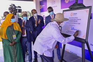 President Museveni Launches Uganda's First Islamic Banking Institution, Commends ONC Head Hajjat Namyalo For Uniting Bazzukulu